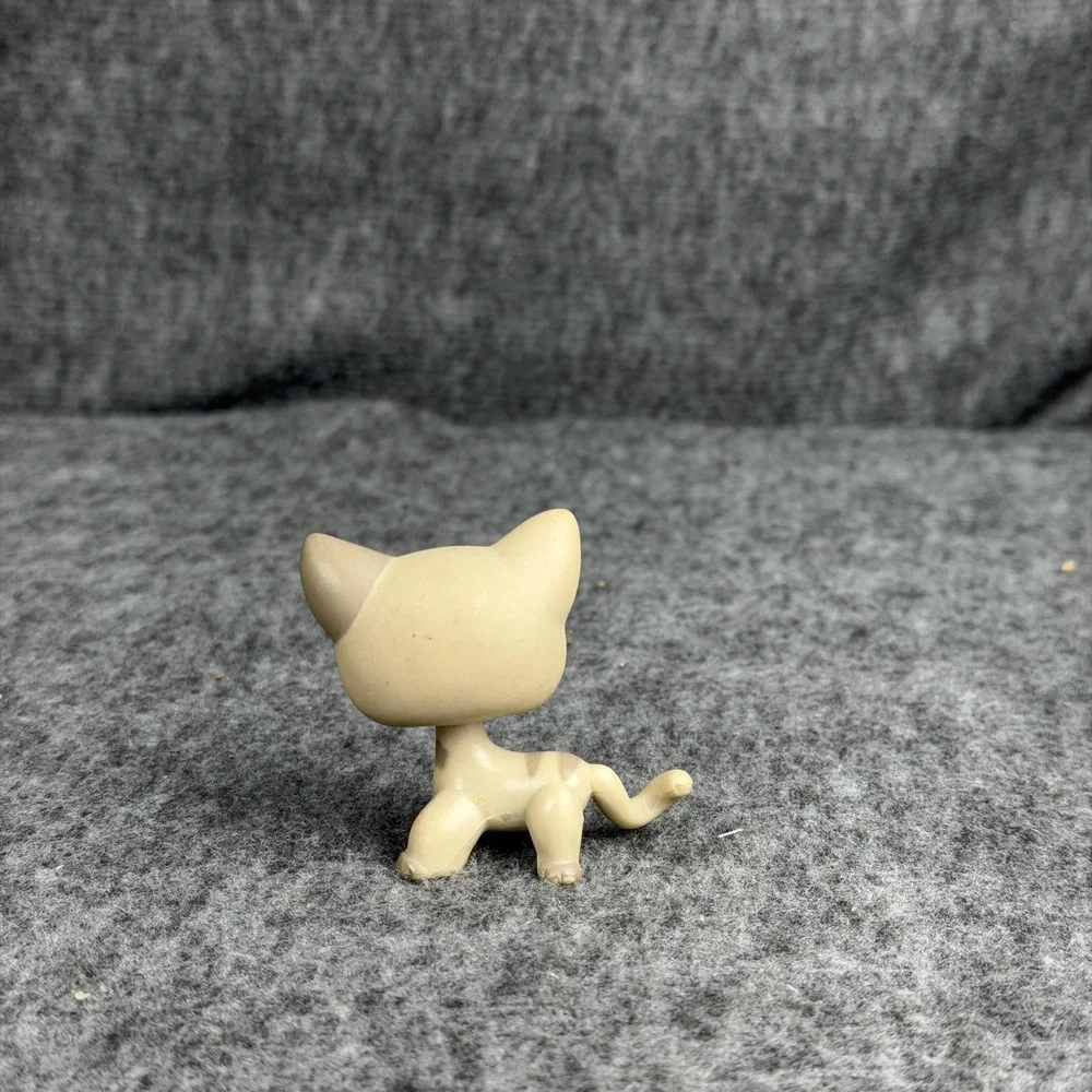 Littlest Pet Shop Beige Grey Cat #468 Figure Hasbro Blue Eyes 2004 LPS Toy